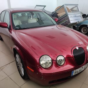 JAGUAR S TYPE 2.7 D V6 EXECUTIVE COLOR BURDEOS